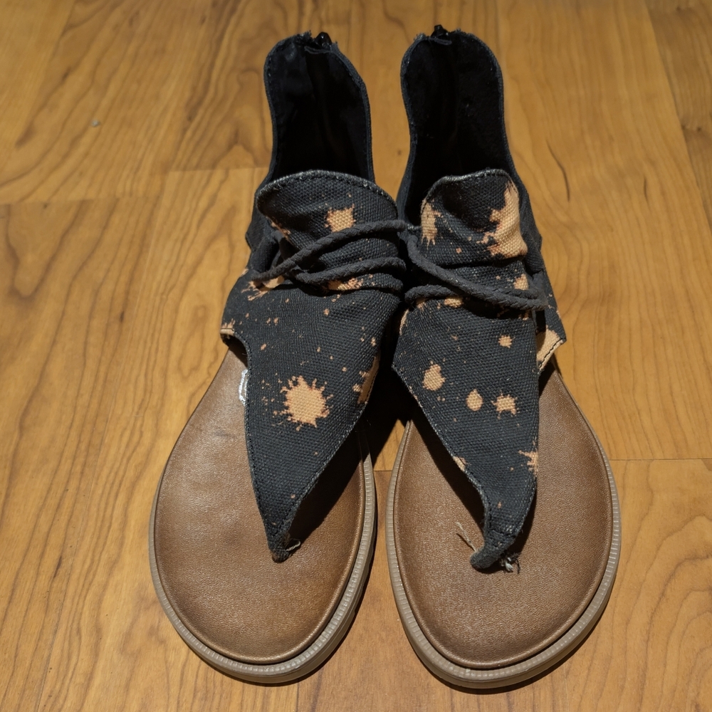 Very G Black Tie-Front Sandals with Brown Footbed